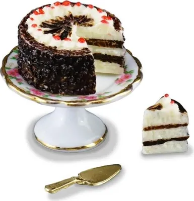 Produktbild von Schwarzwälder Kirschtorte Miniatur auf Tortenplatte mit Stück