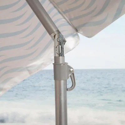 Immagine prodotto di Ombrellone da spiaggia 220 cm, protezione UV50, resistente al vento, 8 stecche in fibra di vetro, palo in acciaio inclinabile da 28/32 mm