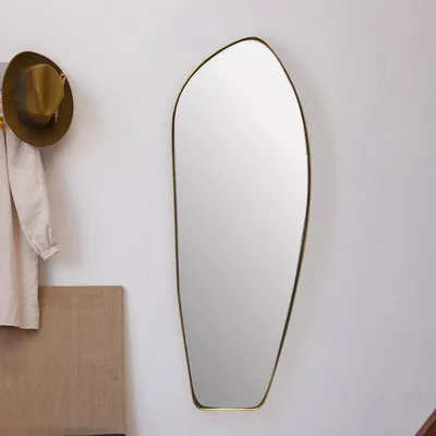 Produktbild von WOHNLING Wandspiegel Asymmetrisch 33x90 cm Metall Hängespiegel Gold Eisen Dekospiegel Unförmig mit Rahmen Spiegel Wand Groß Flurspiegel Länglich