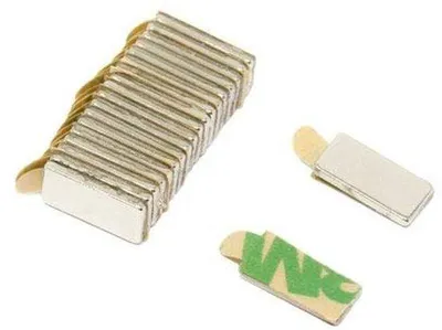 Immagine prodotto di Potenti magneti al neodimio 10x5x1 mm autoadesivi