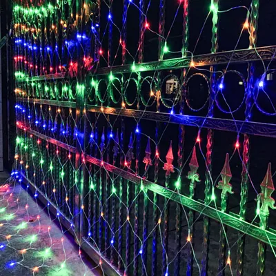 Produktbild von Peviasot 4.5x1.6M 300 LED Lichternetz 8 Lichtmodi Lichterkette Innen Weihnachten Party Garten Deko, Bunt
