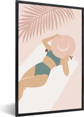 Produktbild von MuchoWow® Gerahmtes Poster Frau - Hut - Strand 60x90 cm - Poster mit Schwarzem Bilderrahmen Wandposter Rahmen Foto Bilder - Kunst