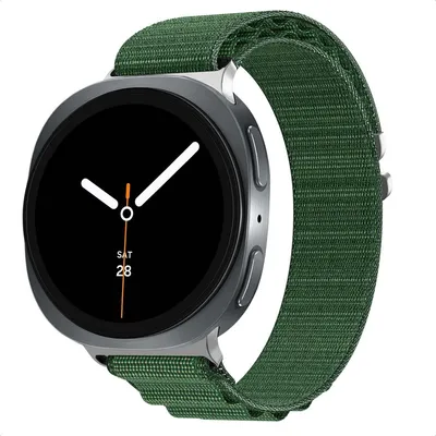 Zdjęcie produktu dla imoshion Nylonowy pasek Alpine do zegarka Samsung Galaxy Watch 8 (40/44 mm) / Classic (46 mm) – ciemnozielony