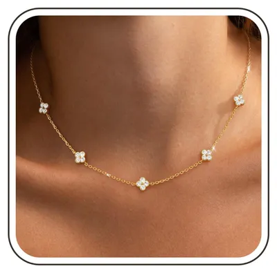 Produktbild von Anhänger in Form eines vierblättrigen Kleeblatt, verziert mit Cubic Zirkonia