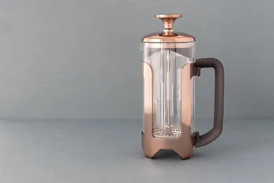 Zdjęcie produktu dla Unyqoos® French Press do parzenia kawy, 350 ml – obudowa ze stali nierdzewnej w kolorze miedzianym, borosilikadowe szkło i sitko ze stali nierdzewnej, można myć w zmywarce