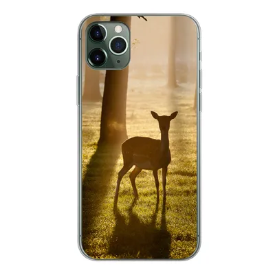 Produktbild von MuchoWow® Handyhülle Schutzhülle Hülle für iPhone 11 Pro Max Hirsche - Sonne - Bäume Silikon Softcase Handy Hülle - Schutz