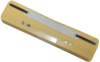 Obrázek produktu pro Q-Connect® 2012500210 Plastové sešívací pásky, krátké - plastová krycí lišta, žlutá, 25 kusů