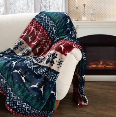 Produktbild von EUROFIRANY | Plaid - Weihnachtsdecke - 150 x 200 cm - Blau Rot - Kuscheldecke - Hirsch - für den Winter