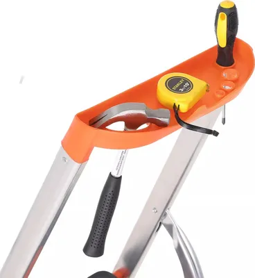Productafbeelding van Binnen- en buitentrap, model Lambert - 4 treden - Aluminium - 12 cm brede treden - 44 x 83,5 x 143 cm - antislip - steigertrap