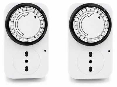 Obrázek produktu pro Programovatelný časovač na 24 hodin s analogickou zásuvkou