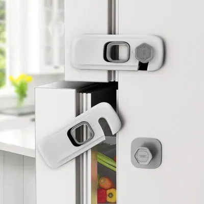 Produktbild von Famanu Kühlschrankschloss 5 Stück - Kindersicher, einfache Installation, kein Werkzeug erforderlich