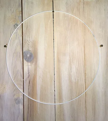 Produktbild von Metallform Ring weiß 20cm bestellbar mit passender LED Lichterkette Timer Stab Batteriefach