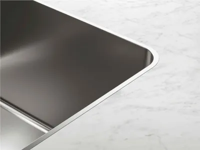 Produktbild von FRANKE Spüle MYTHOS MYX 211 mit Druckknopfventil und verdecktem Überlauf / Ausschnitt Slimtop 846x444 mm