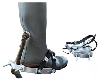 Produktbild von Alu Fährtenschuh mit Nylongurten, Schnellspannern und stabilen Laufhalterungen für Schalenwild