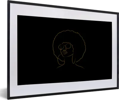 Produktbild von MuchoWow® Gerahmtes Poster Frau - Sonnenbrille - Gold - Strichzeichnung 60x40 cm - Poster mit Schwarzem Bilderrahmen Wandposter Rahmen Foto Bilder - Schlafzimmer - Plakat in Rahmen - Drucken