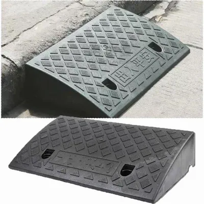 Produktbild von Famanu Drempelhelling Antislip Gummi - 50x22x6cm - Schwarz