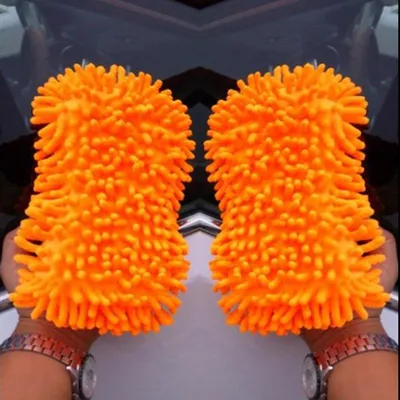 Produktbild von 2 Stück Autowaschhandschuh aus Schwamm – orange – kratzfreie Autoreinigung – Waschhandschuh für Lack & Felgen – weicher Reinigungsschwamm
