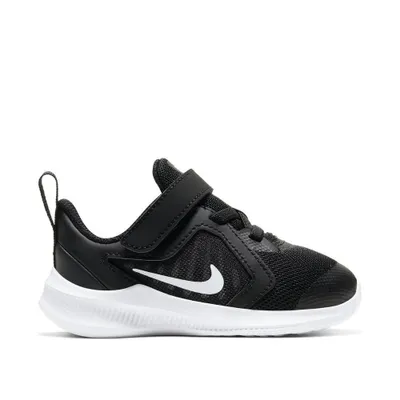 Produktbild von Nike Schuhe Downshifter 10, CJ2068004, Größe: 19,5