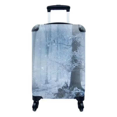 Produktbild von MuchoWow® Koffer Handgepäck Trolley Rollkoffer Kleine Reisekoffer mit 4 Rollen - Wald - Winter - Schnee - Cabin Size < 55x40x23 cm & 55x40x20 cm - Fotokoffer - Kabinenkoffer - Boardgepäck - Reise-Box - Reisekoffer - Reisegepäck - Koffer mit Bild - Trolley für Kinder