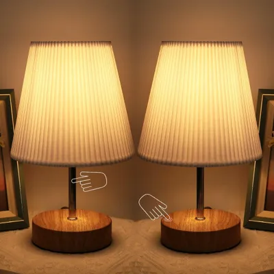 Image de Lampe de chevet tactile à intensité variable : lampe de table avec 3 niveaux de luminosité