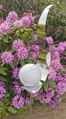 Produktbild von Skulptur Flame Edelstahl weiß poliert 146 cm Gartenstecker Beetstecker Rosenkugel