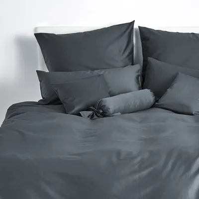 Produktbild von Traumschlaf Uni Mako-Satin Kissenbezüge 40x40 cm anthrazit
