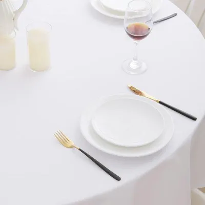 Obrázek produktu pro Kulatý ubrus 140 cm, bílý, pratelný, voděodolný, pro 4 osoby