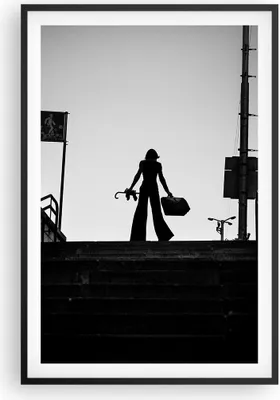 Produktbild von Gerahmtes Poster - Schwarzer Rahmen - Schatten Fotografie Treppen - 61x91,5 cm - Wand Bild - Wanddeko - Wandbilder - Kunstposter - Wandposter - Bilderrahmen - Bilder - Kunstdruck - P2BPA61x91-4365