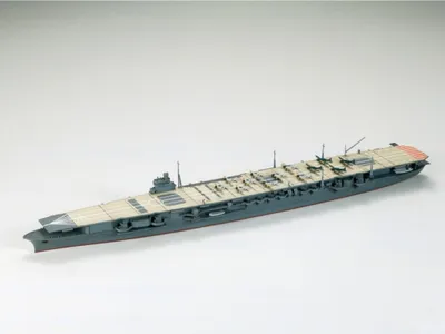 Produktbild von Modellbausatz 1:700 Shokaku Flugzeugträger Waterline