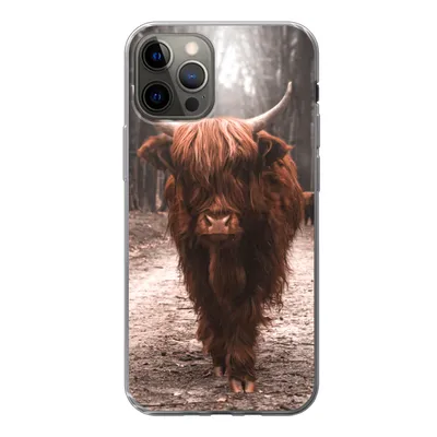 Produktbild von MuchoWow® Handyhülle Schutzhülle Hülle für iPhone 12 Pro Schottischer Hochländer - Wald - Kuh - Tiere - Natur Silikon Softcase Handy Hülle - Abdeckung
