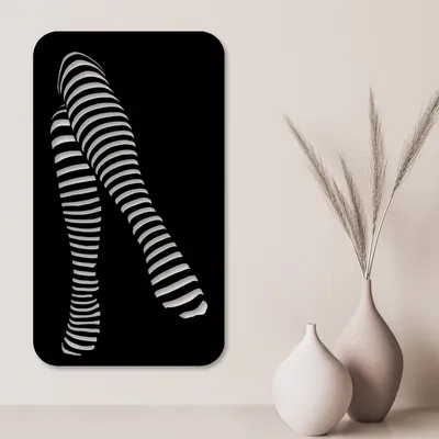 Immagine prodotto di Wallity, Cross One'S Legs, Accessorio decorativo da parete in metallo, 100 % METALLO, Nero, 40 x 1,5 x 70 cm