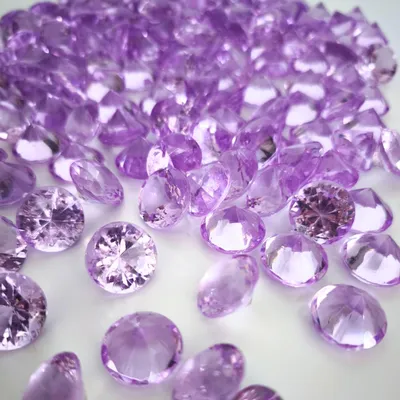 Produktbild von 10/50 Dekosteine Diamant | Ø 20 mm Flieder (10 Stück)