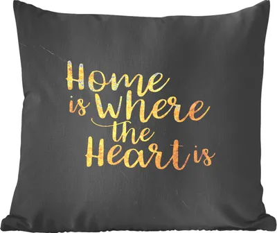 Produktbild von MuchoWow® Zierkissen Sofakissen Wohnzimmer Dekokissen 60x60 cm Zitat - Zuhause - Herz - Gold - Sitzfläche - Foto Polster