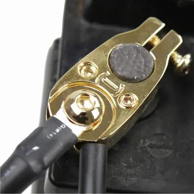 Produktbild von Minus- Polklemme für Kfz Batterien max. ca. Ø 19 mm feststellbar