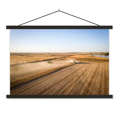 Produktbild von MuchoWow® Textilposter Feld - Bauernhof - Traktor - Landwirt - Landleben 90x60 cm mit schwarzem Rahmen - Aufhängungssatz