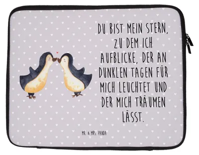 Produktbild von Mr. & Mrs. Panda Laptop Hülle Pinguin Liebe 20 x 28 cm - Grau Pastell - Geschenk, Freundin, Notebooktasche, Vertraut, Tasche, Laptophülle, Case, Liebesspruch
