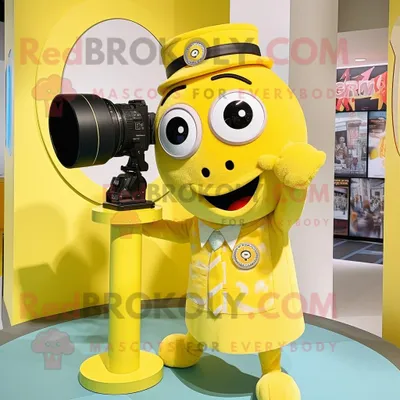 Immagine prodotto di Personaggio del costume della mascotte REDBROKOLY della fotocamera gialla vestito con un pagliaccetto e cravatte