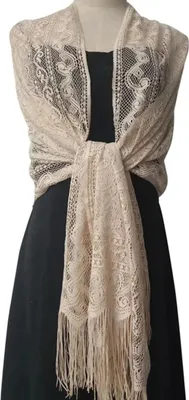 Zdjęcie produktu dla Koronkowy szal jasnobrązowy - elegancki dodatek KP33776