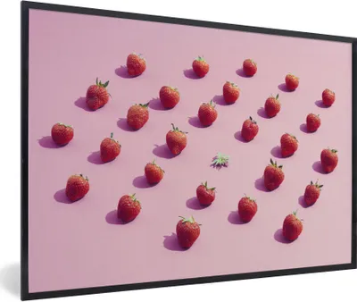 Produktbild von MuchoWow® Gerahmtes Poster Erdbeere - Rosa - Obst 90x60 cm - Poster mit Schwarzem Bilderrahmen Wandposter Rahmen Foto Bilder - Fotorahmen - Foto-Plakat