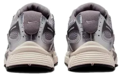 Produktbild von Nike Sportschuhe V5 RNR Sneaker