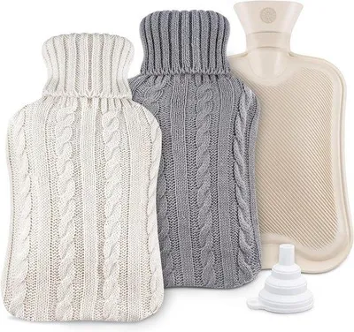 Imagen del producto de Bolsa de agua caliente de 2 litros, con fundas de punto desmontables, en color blanco y gris