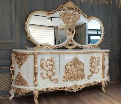 Produktbild von Casa Padrino Luxus Barock Möbel Set Weiß / Gold - 1 Barock Sideboard & 1 Barock Wandspiegel - Barock Möbel - Edel & Prunkvoll