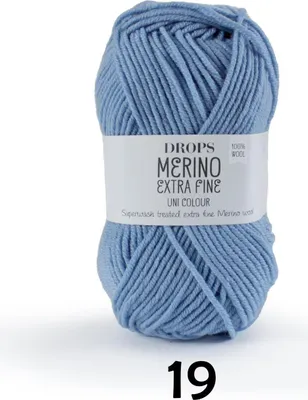 Produktbild von DROPS Merino Extra Fine, Uni Colour 19 hellgrau blau