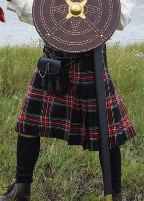 Produktbild von 8 Yard Kilt, Schottenrock, Black Stewart Tartan, Taille 40 in. (L)