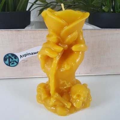 Obrázek produktu pro Včelí vosková svíčka Růžová svíčka v ruce 9 cm