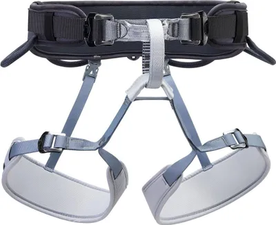 Verstellbarer Petzl Corax Klettergurt in Grau mit schwarzen Schnallen und gepolsterten Beinschlaufen