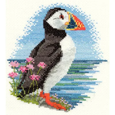 Immagine prodotto di Kit per ricamo a punto croce "Uccelli - Papagalli tuffatori" della marca Bothy Threads, con schema a punti, tessuto Aida 14, dimensioni 15,5x14 cm