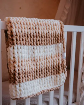 Zdjęcie produktu dla Ręcznie szydełkowany kocyk dla niemowląt Little Livo – miękki kocyk dziecięcy – wzór w paski – 75 x 75 cm – 100% mikrofibra