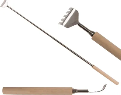 Obrázok produktu pre Výsuvná kovová mini škrabka na chrbát s drevenou rukoväťou 52 cm