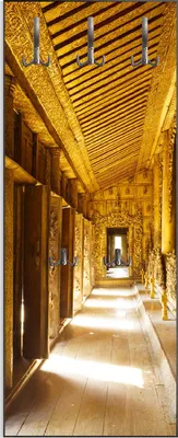 Produktbild von Wallario Flurgarderobe Wandgarderobe aus Holz, mit 5 Haken, Größe 50 x 125 cm, Motiv Buddhistischer Tempel aus Holz - Mandaley